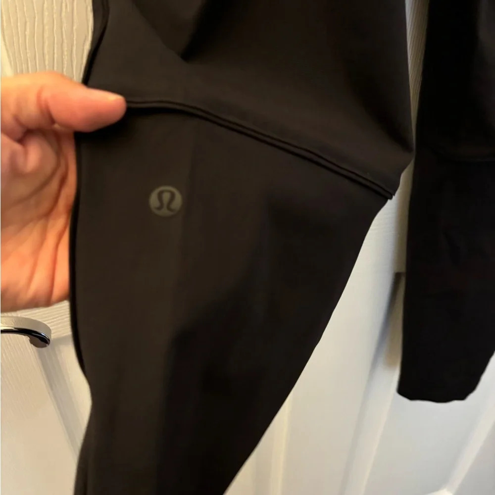 Lululemon Essential High-Rise Trouser
Black - Picture 8 of 9